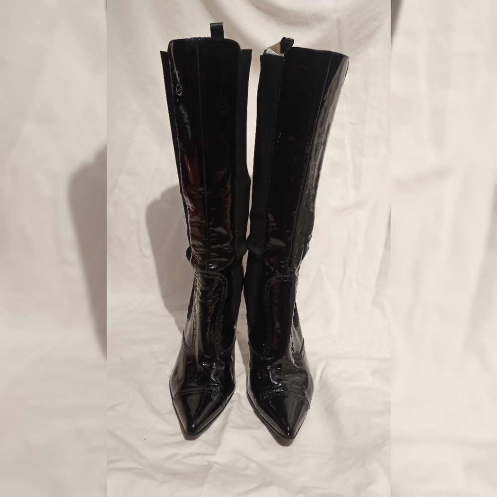 Final Sale - DOLCE & GABBANA  Black Patent Pull-on Stiletto Boots, size 37½ - Picture 2 of 9